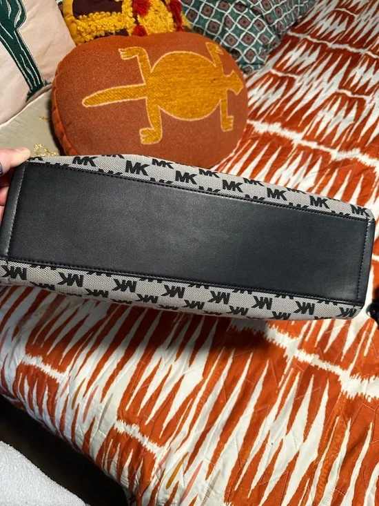 Michael Kors Black and Gray Logo Tote with Shoulder Strap - Picture 5 of 8